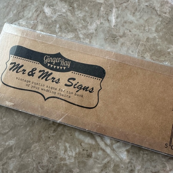 Ginger Ray Mrs Hanging Wedding Chair Signs with Twine, Vintage Affair - Picture 6 of 6